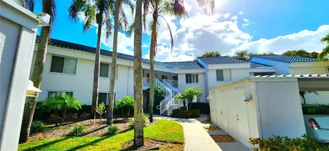 3579 Indigo Pond Dr, Palm Harbor, FL 34685