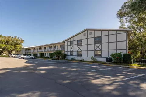 600 Glennes Ln #203, Dunedin, FL 34698