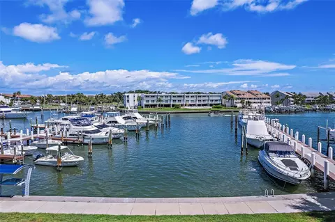 429 3rd Ave N, Tierra Verde, FL 33715