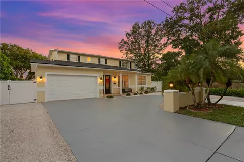 11240 Cherokee Dr, Saint Petersburg, FL 33708