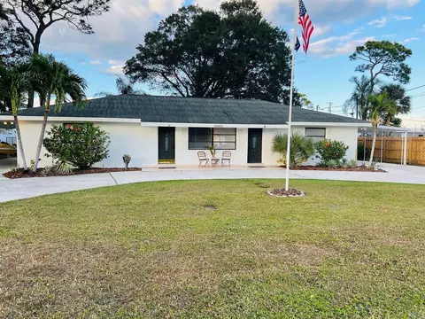 10825 126th Ave N, Largo, FL 33778