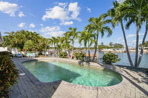 8100 Causeway Blvd S, Saint Petersburg, FL 33707
