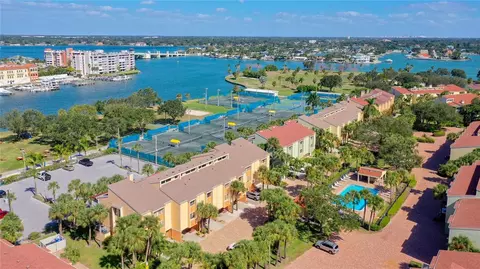 428 Sandy Hook Rd, Treasure Island, FL 33706