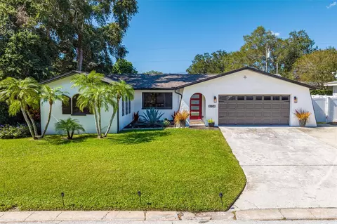 1524 Price Cir, Clearwater, FL 33764