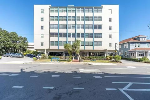 841 4th Ave N #37, Saint Petersburg, FL 33701