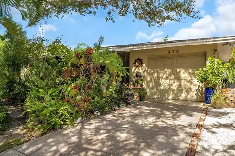 475 55th Ave NE, Saint Petersburg, FL 33703