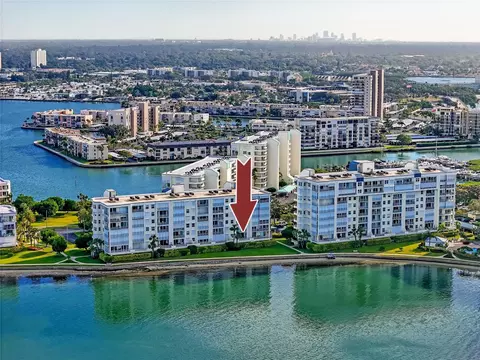 7984 Sailboat Key Blvd S #102, South Pasadena, FL 33707