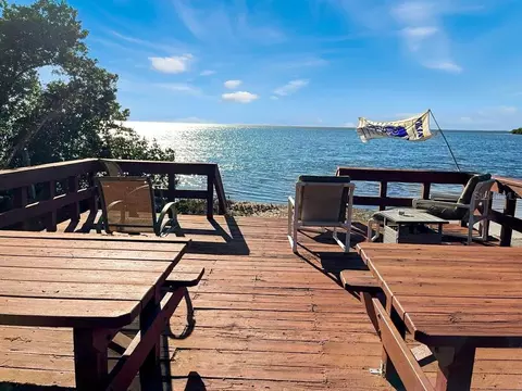 107 Tarpon Pt #107, Tarpon Springs, FL 34689