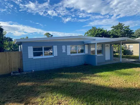 1105 Briarwood Rd, Brandon, FL 33511