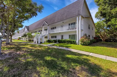 2220 Swedish Dr #28, Clearwater, FL 33763