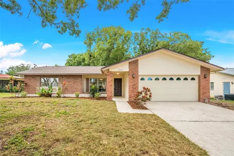 2472 Malcolm Dr, Palm Harbor, FL 34684