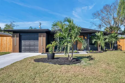 2488 Del Rio Way, Dunedin, FL 34698