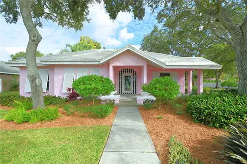 820 Riviere Rd, Palm Harbor, FL 34683
