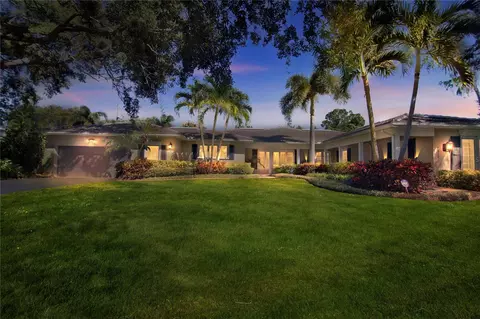 1322 Brightwaters Blvd NE, Saint Petersburg, FL 33704