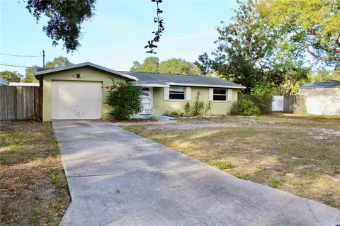 810 15th Ave SW, Largo, FL 33770