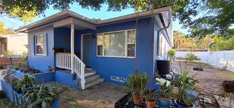6374 Burlington Ave N, Saint Petersburg, FL 33710