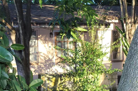 2303 N Harold Ave, Tampa, FL 33607