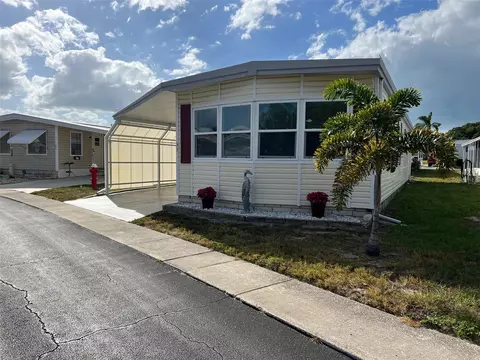 31 Pindo Palm St E, Largo, FL 33770