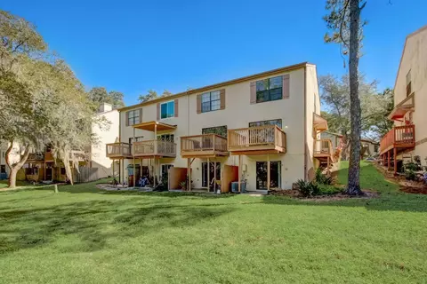 301 Brigadoon Dr, Clearwater, FL 33759