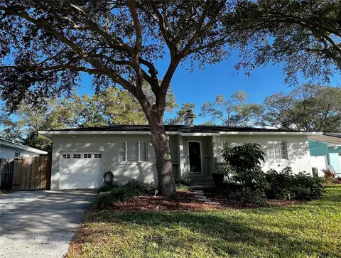 1628 Dartmouth St, Clearwater, FL 33755