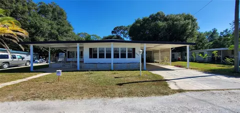 5250 Bolton Dr, Zephyrhills, FL 33542