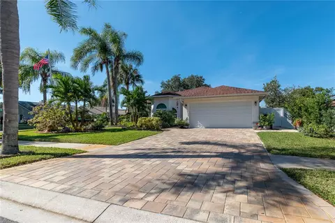 1670 Polo Club Dr, Tarpon Springs, FL 34689