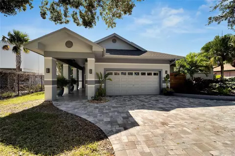5 Treasure Ln, Treasure Island, FL 33706