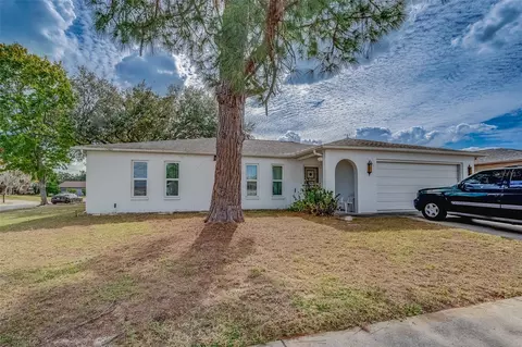 7850 Glencoe Dr, New Port Richey, FL 34653