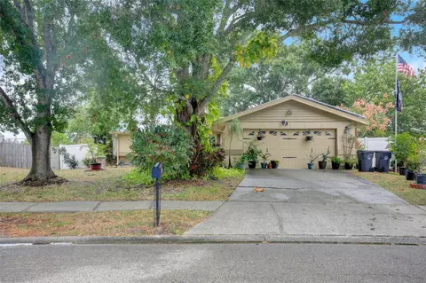 509 Timber Bay Cir E, Oldsmar, FL 34677