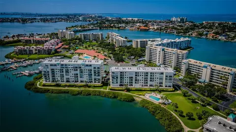 7963 Sailboat Key Blvd S #703 PH, South Pasadena, FL 33707