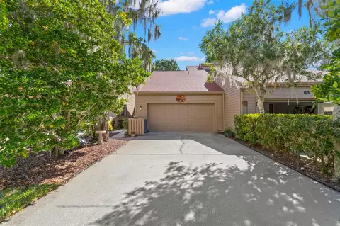 50 Woodridge Cir, Oldsmar, FL 34677