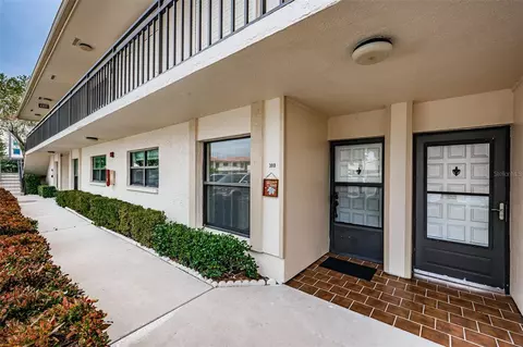 6180 Sun Blvd #103, Saint Petersburg, FL 33715