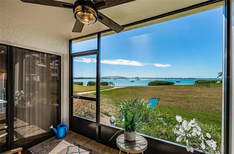 6361 Bahia Del Mar Blvd #113, Saint Petersburg, FL 33715