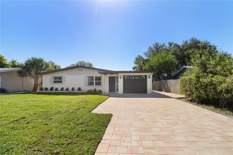 3140 Stratford Dr, Largo, FL 33771