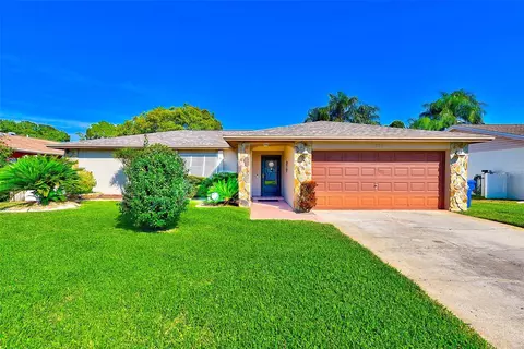 8333 121st Pl, Largo, FL 33773