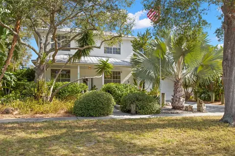 570 11th St, Palm Harbor, FL 34683