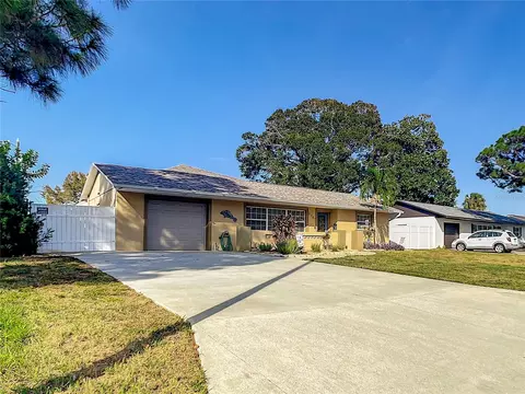 6761 34th Ave N, Saint Petersburg, FL 33710