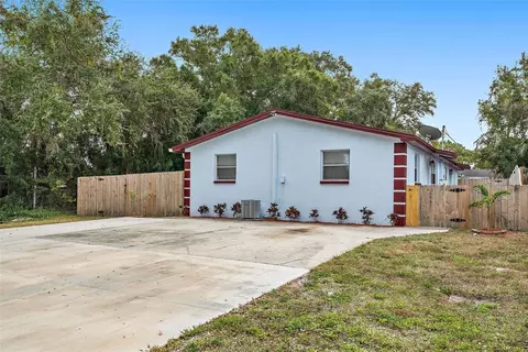 3796 137th Ave, Largo, FL 33771