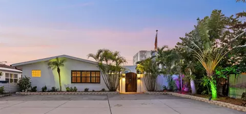 13444 1st St E, Madeira Beach, FL 33708