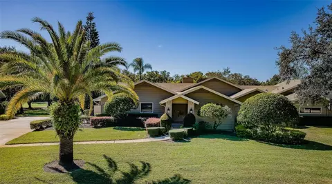 1202 Muirfield Ct, Tarpon Springs, FL 34688