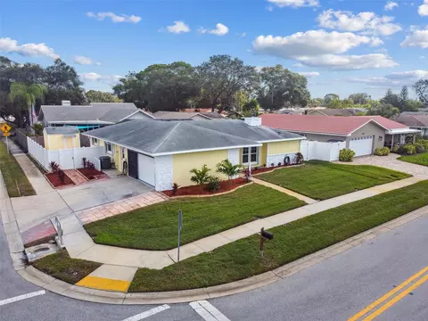 12593 116th St, Largo, FL 33778