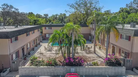 300 6th St N #8, Safety Harbor, FL 34695