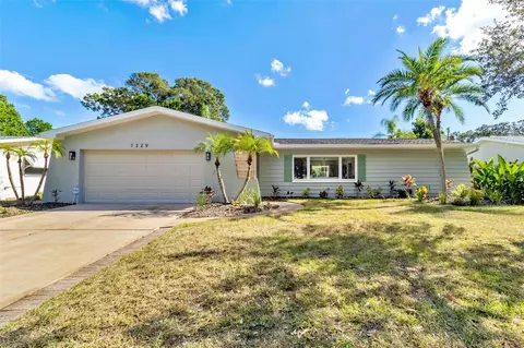 1329 Williams Dr, Clearwater, FL 33764