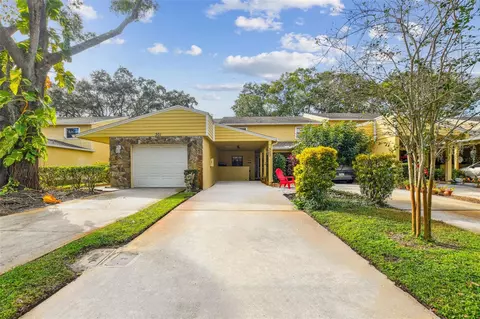 303 Somerset Ln #16, Palm Harbor, FL 34684