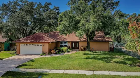 6998 Citrus Dr, Seminole, FL 33772