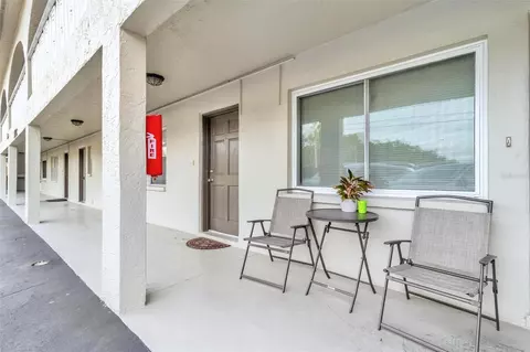 6044 22nd Ave N #3, Saint Petersburg, FL 33710