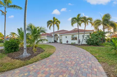 1942 Carolina Ave NE, Saint Petersburg, FL 33703