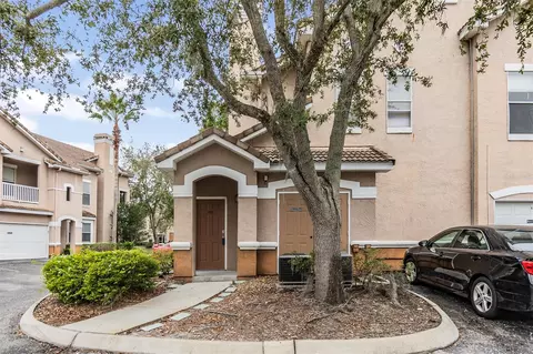 10454 Villa View Cir #18, Tampa, FL 33647