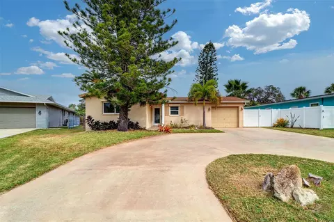 14047 79th Ave, Seminole, FL 33776