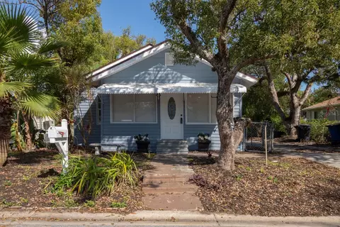 1041 N Madison Ave, Clearwater, FL 33755